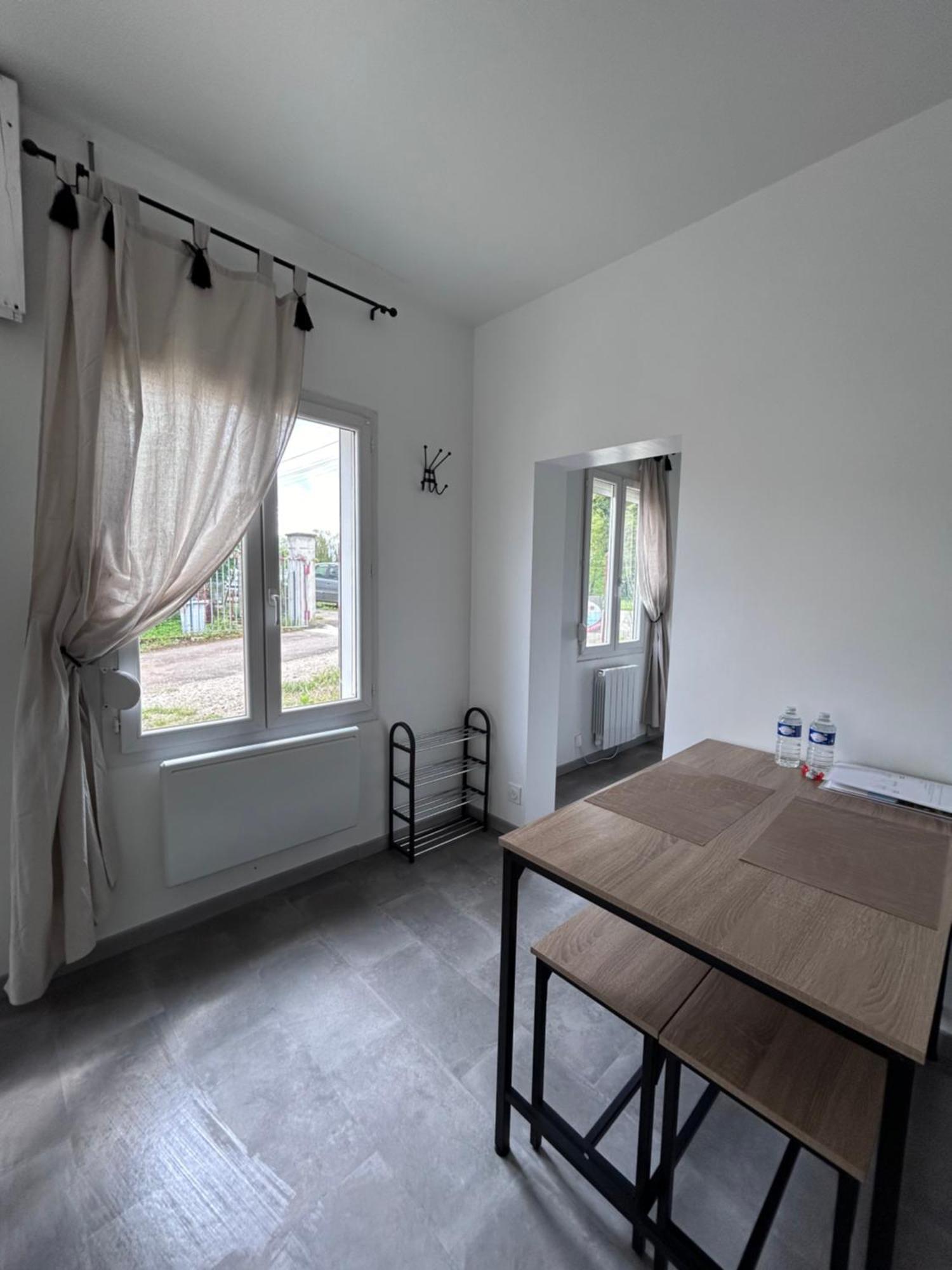 La Petite Maison Brienon-sur-Armançon Exterior photo